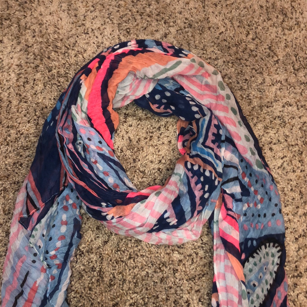Patterned Scarf!